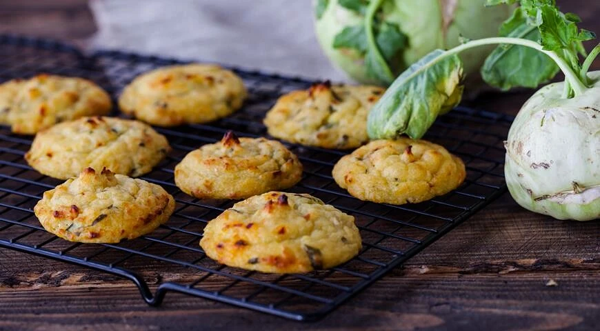 Kohlrabi and potato donuts