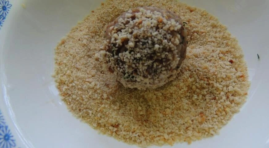 Buckwheat meatballs with mushrooms