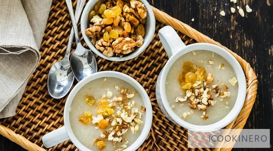 Oatmeal with nuts