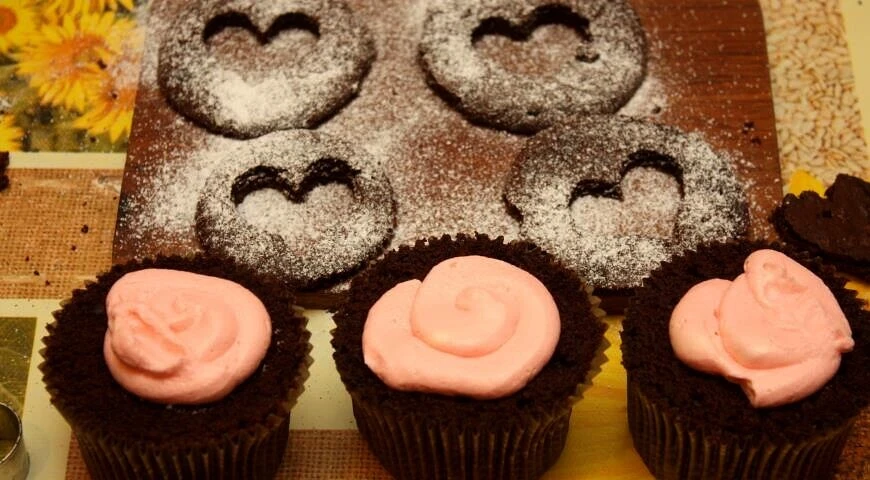 Cupcakes with a heart