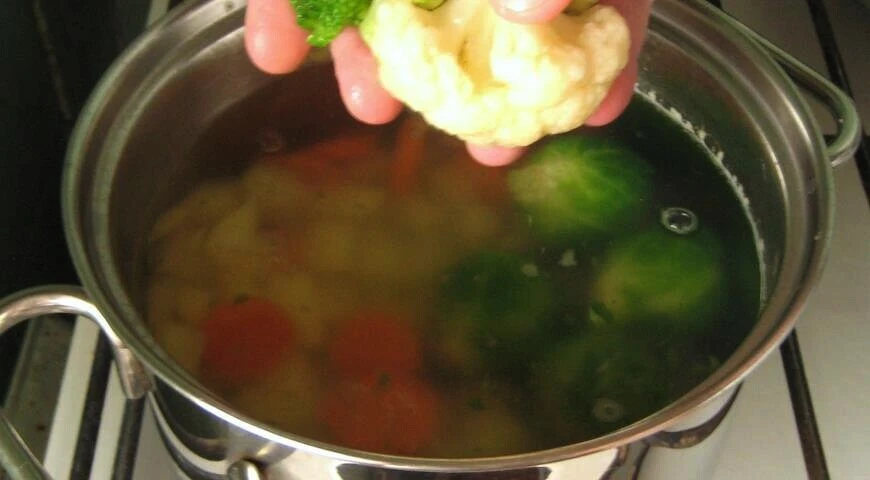 Soup "Spring" from frozen vegetables