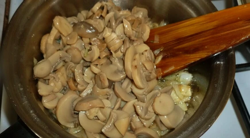 Baked celery root with mushroom sauce