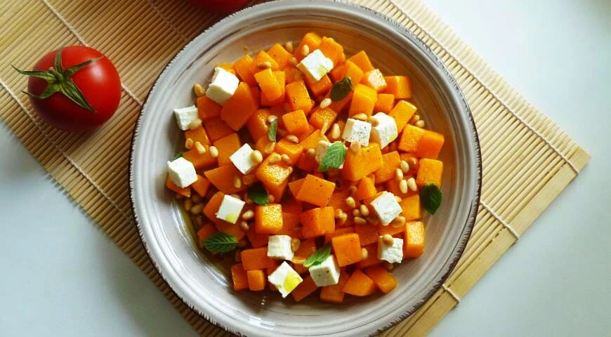 Pumpkin salad with feta and pine nuts