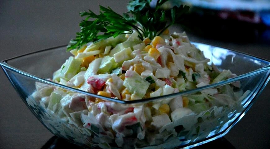 Salad with cabbage, cucumber and corn