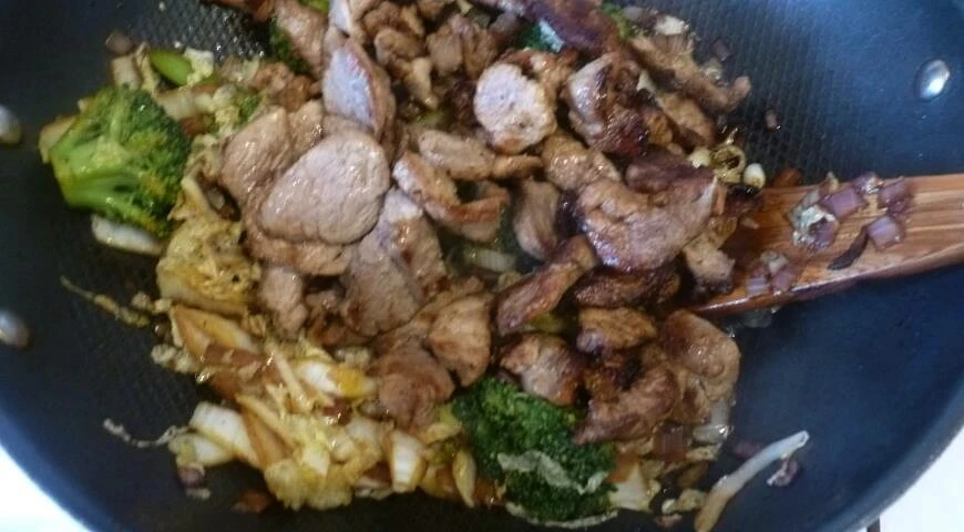 Pork with broccoli wok