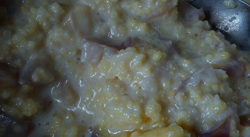Amber porridge with cheese