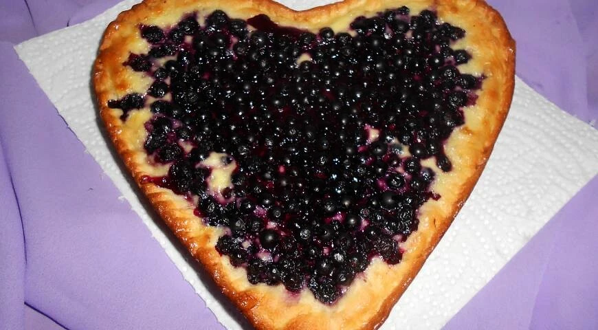 Pie "Blueberry heart"