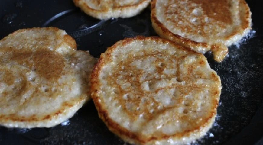 Pancakes from a mixture of multi-grain cereals