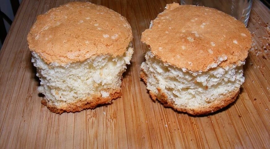 Gâteaux biscuits "Marguerites" avec crème anglaise et crème