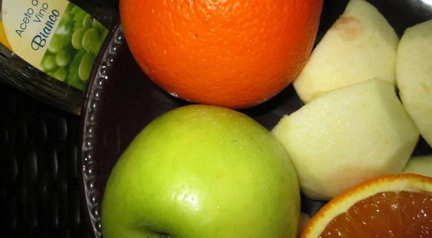Apple and orange chutney