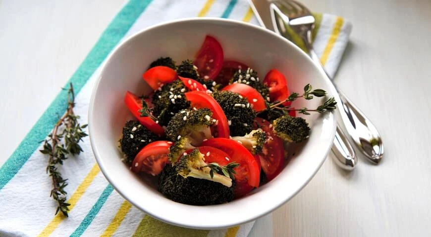 Brokkoli-Tomaten-Salat "Hauch des Frühlings"