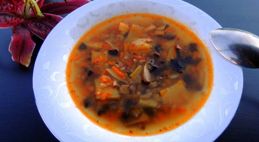 Soup with buckwheat and champignons