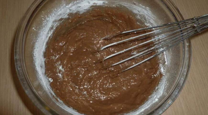 Chocolate muffins with lemon glaze
