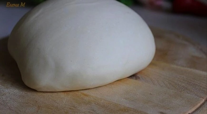 Puddingknödelteig in einer Brotmaschine
