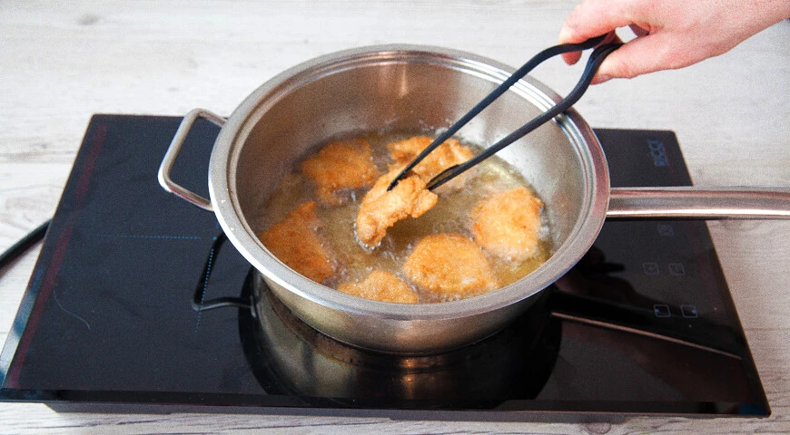 Chicken nuggets at home