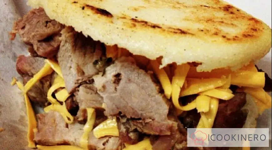Sándwich venezolano