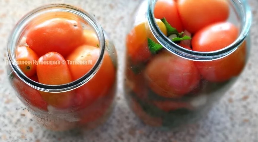 pickled tomatoes (grandmother's recipe)