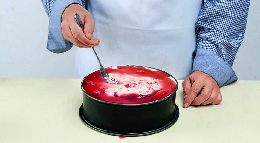 Torta allo yogurt con ciliegie