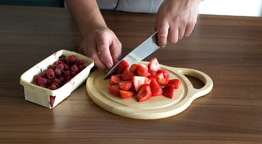Strawberry jam with raspberries