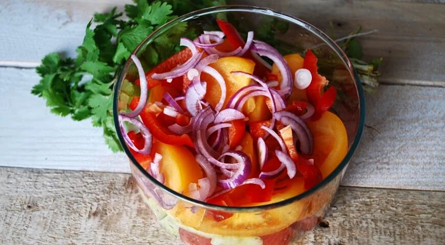 Georgian vegetable salad