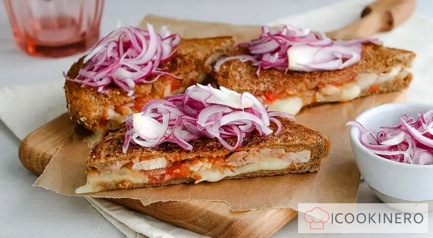 Sándwich de pollo georgiano