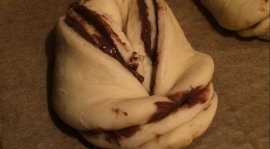 Sweet buns with chocolate paste