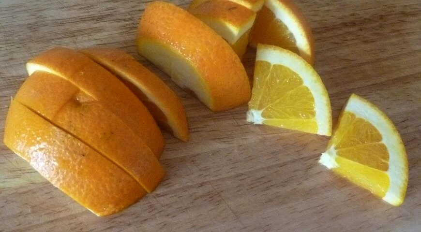 Pescado a la naranja en brochetas