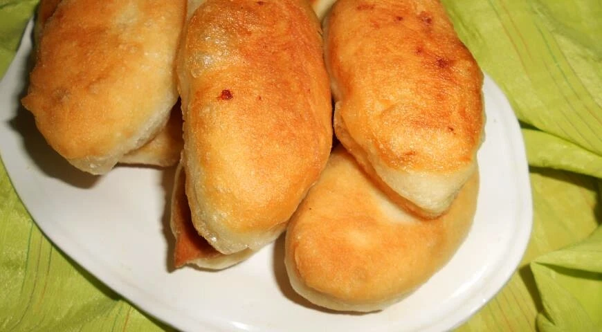 Fried pies with jam