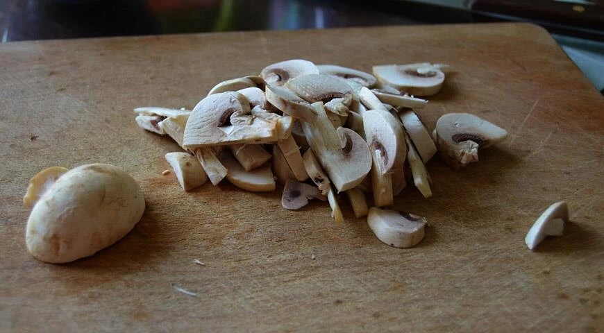 Fresh champignons