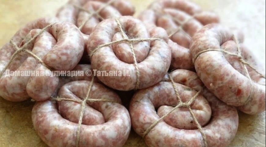 Snail sausages with paprika