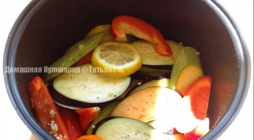 Grilled vegetables with turkey