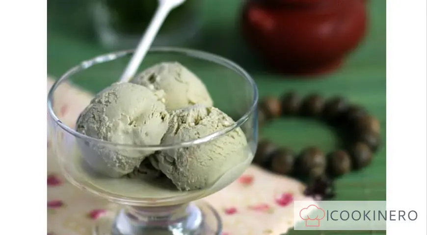 Japanese matcha ice cream