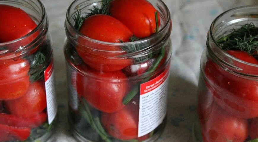 Tomates marinées aux poivrons doux