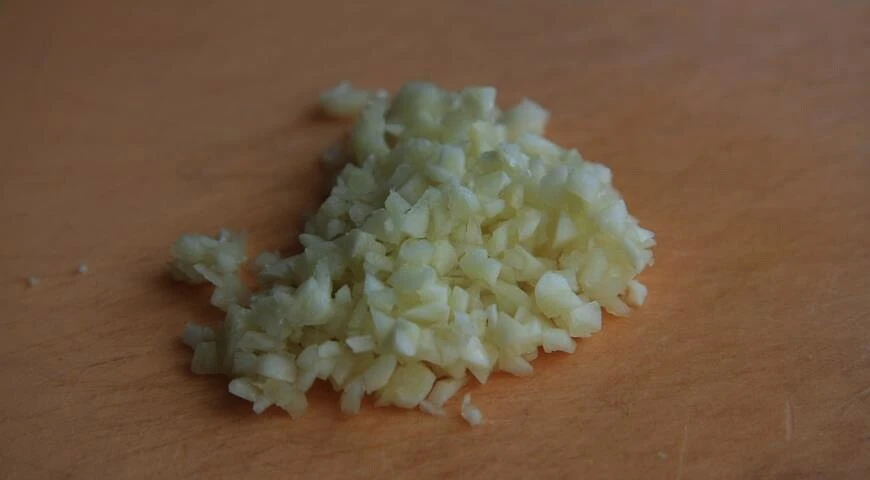Garlic paste with a knife