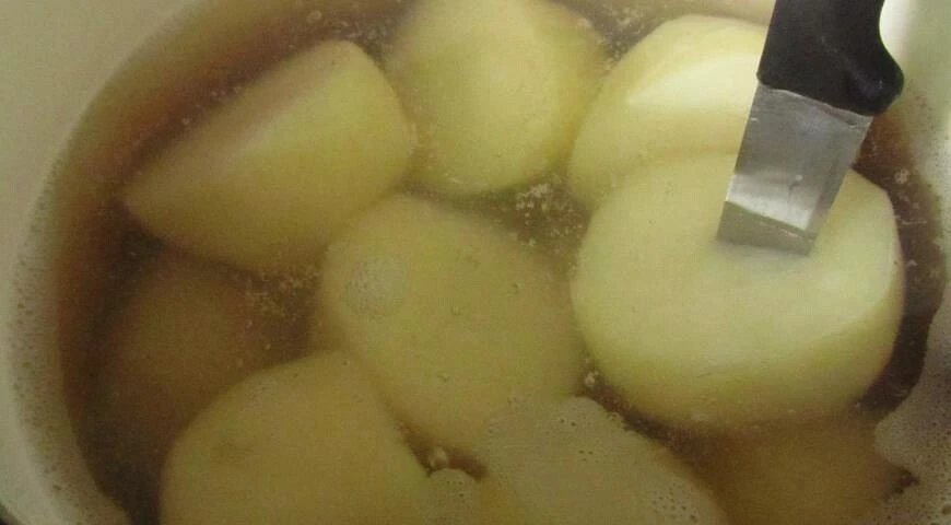 Potato casserole with boiled meat from Elena Bon