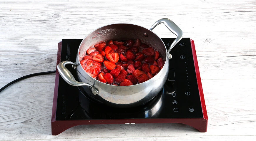 Strawberry jam in a jar