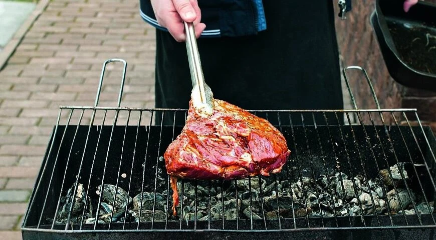 Carne di maiale bollita alla griglia