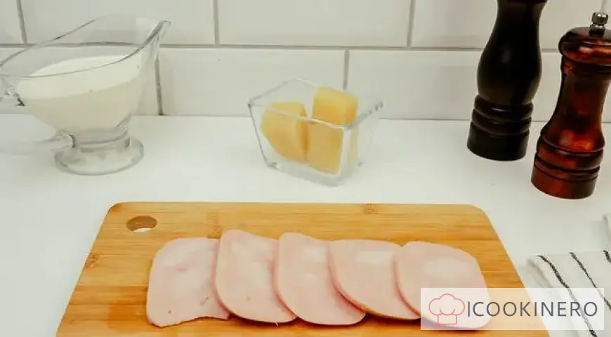 Potato casserole with ham