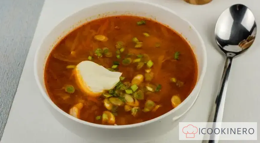 Sauerkraut soup with chicken