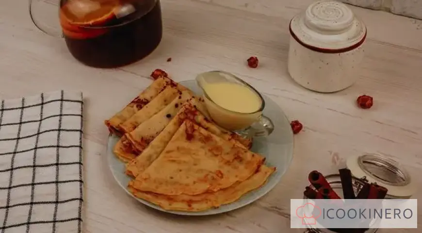 Pfannkuchen mit Kondensmilch