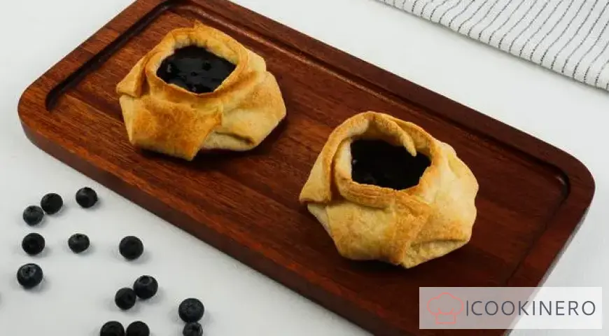 Blueberry Jam Puffs