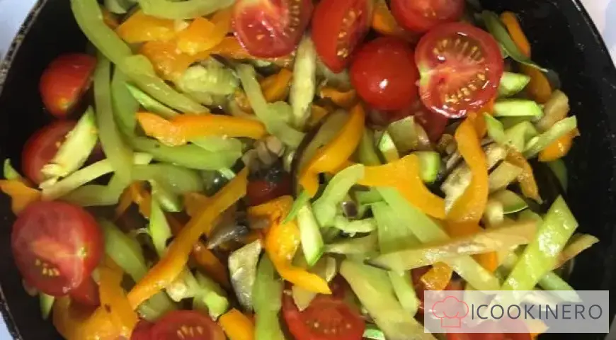 Steak with stewed vegetables