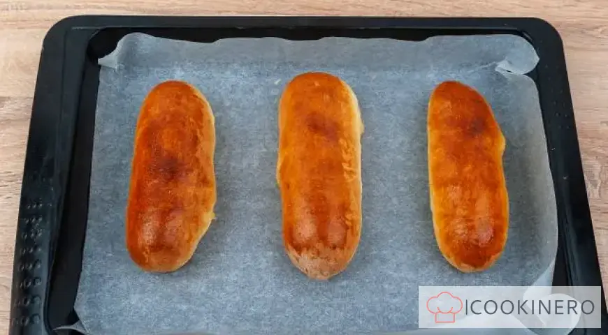 Saucisses en pâte au fromage
