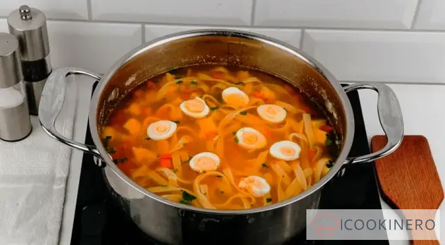 Ramen di pollo semplice