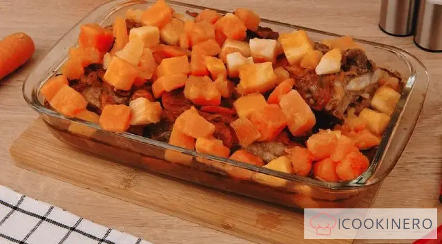 Pork ribs with pumpkin