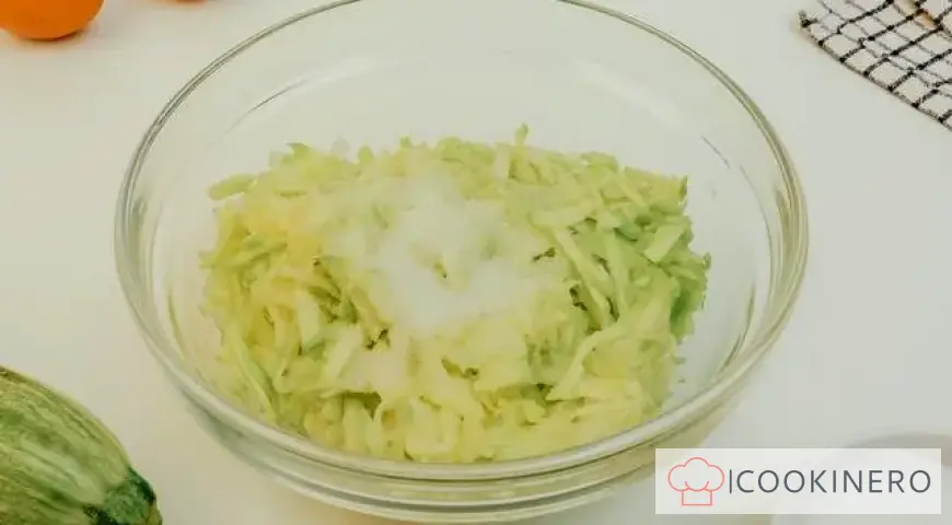 Zucchini-Puffer mit Knoblauch