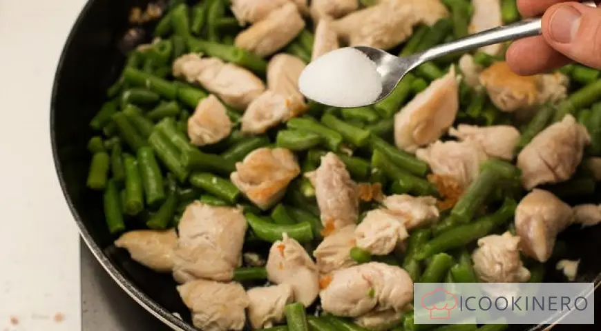 Chicken with green beans