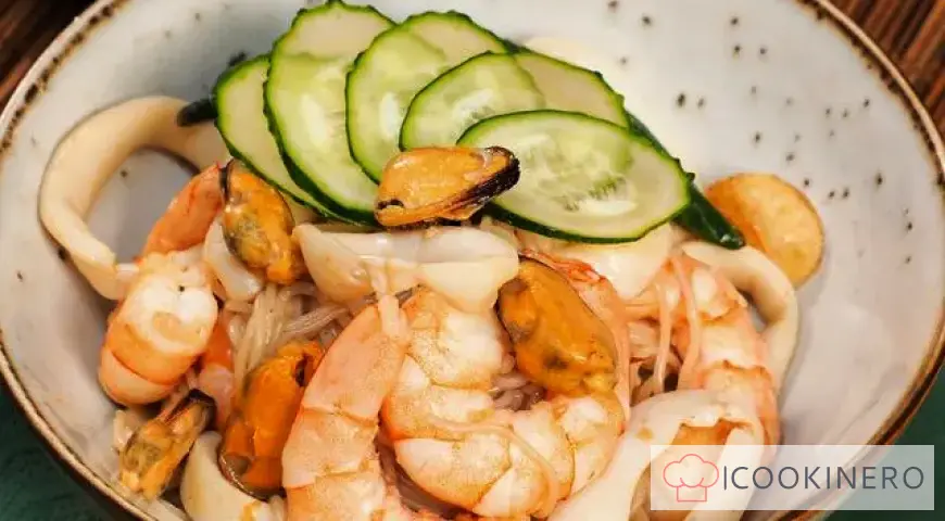 Wok con frutti di mare