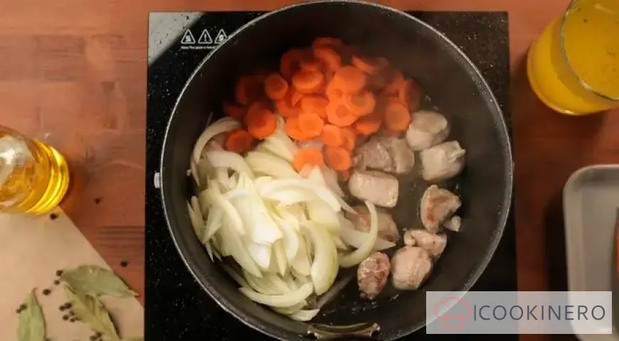 Pork goulash with gravy