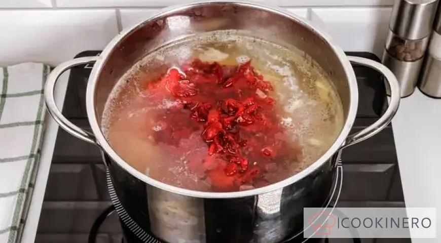 Borscht con pomodori